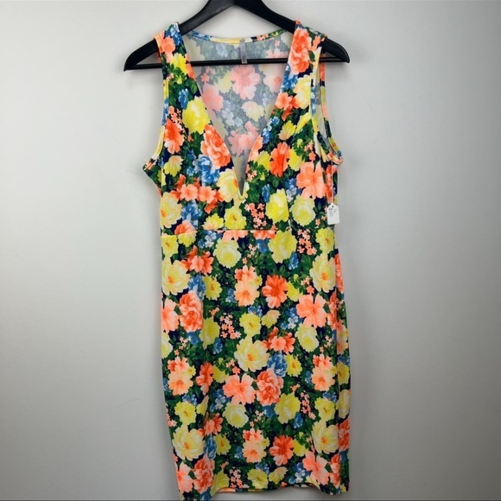 Beautiful form fitting flower dress